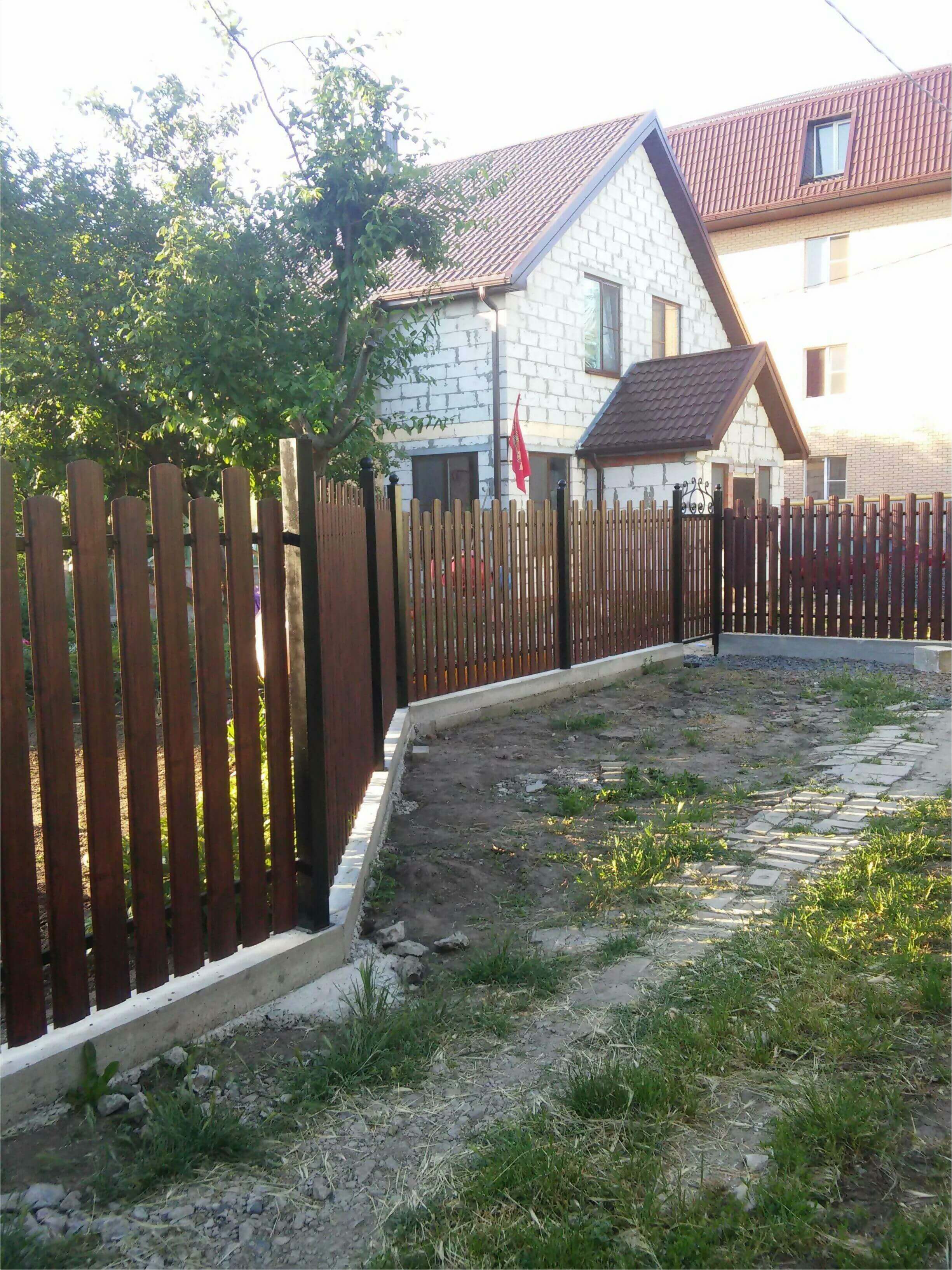 Забор из штакетника 90м фото4 в Шымкенте