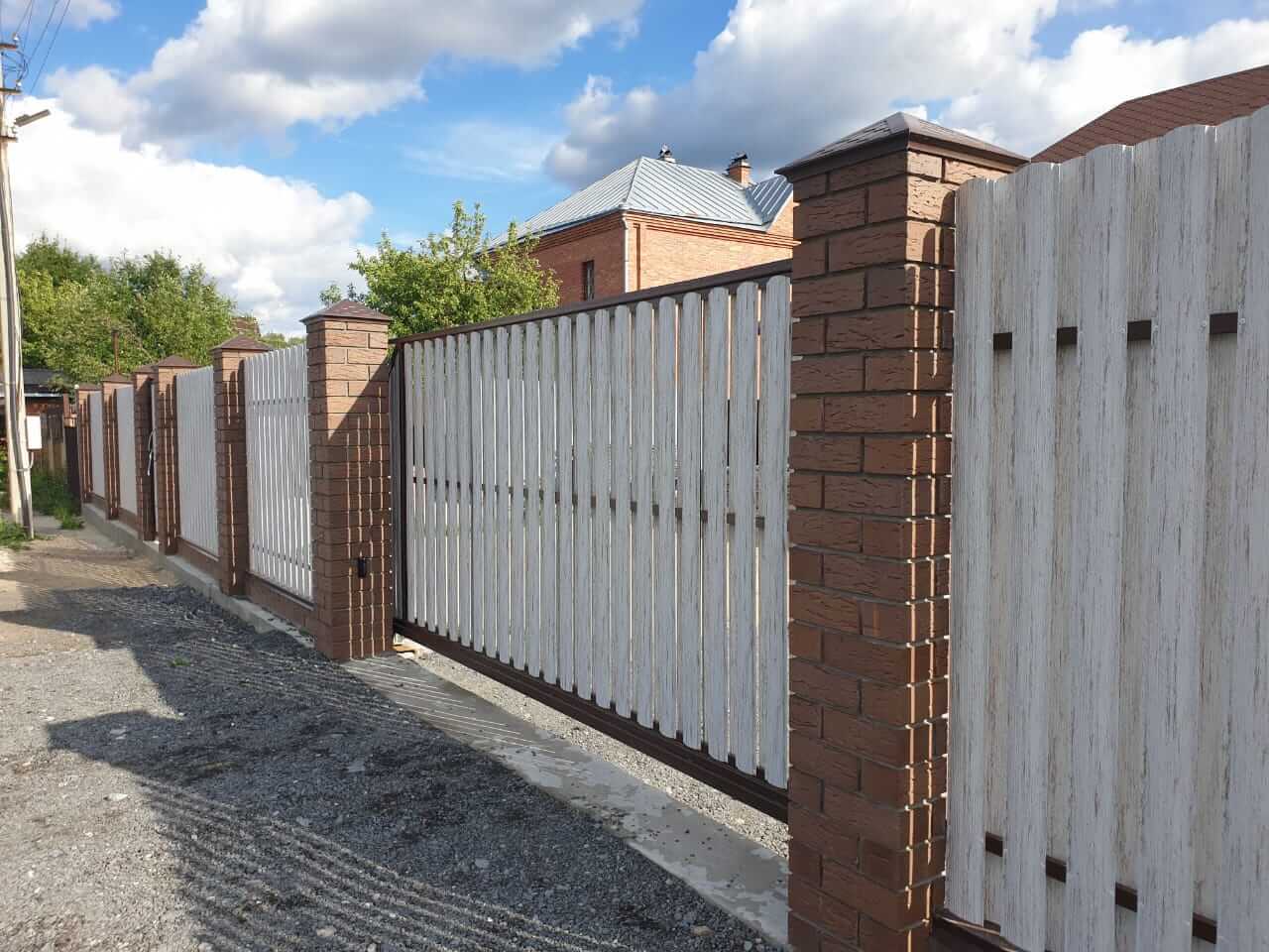 забор из штакетника Белёный Дуб фото3 в Шымкенте