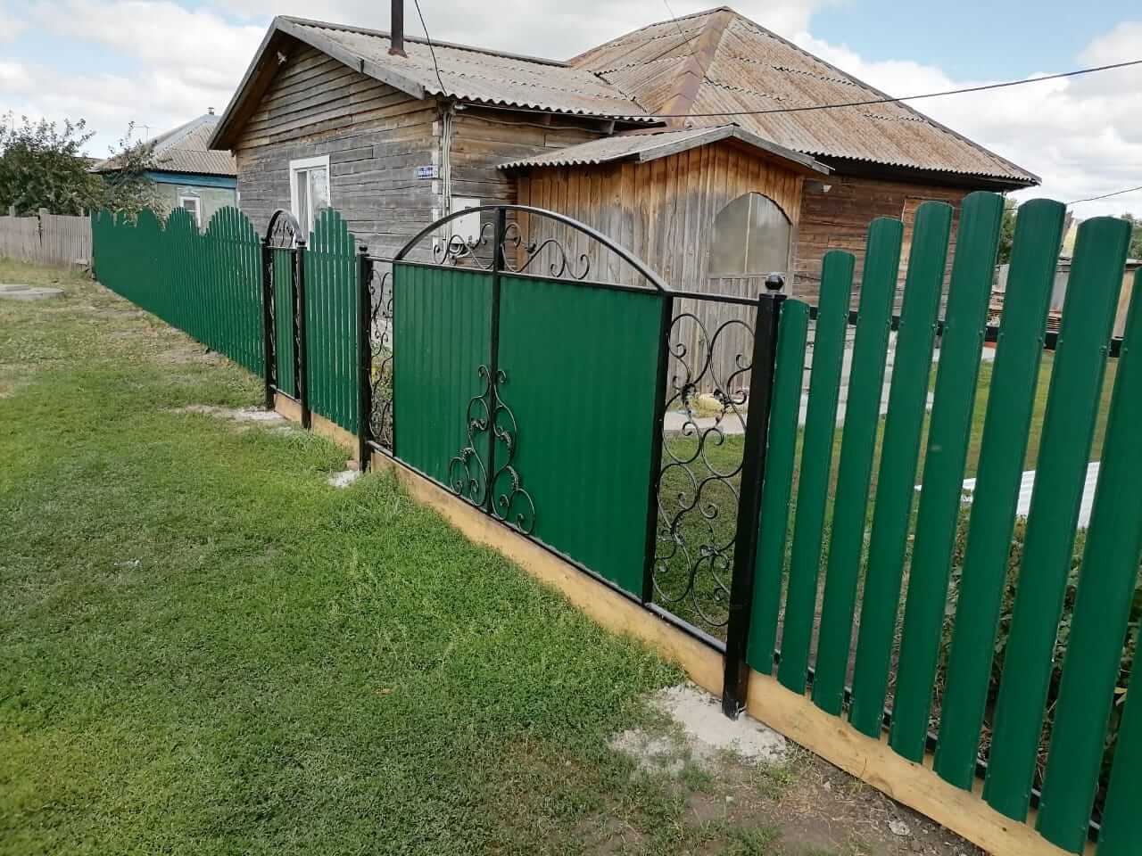 забор из штакетника Зеленый Мох фото3 в Шымкенте
