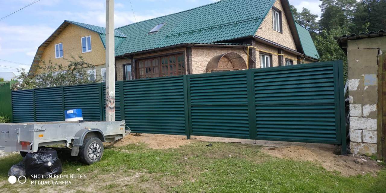 Забор-жалюзи с ламелями еврожалюзи ral6005/6005 Зеленый Мох 2-х сторонний фото1 в Шымкенте