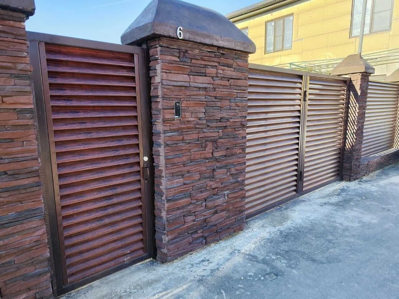 Забор с ламелями Еврожалюзи 43м Красный Каштан Printech в Шымкенте