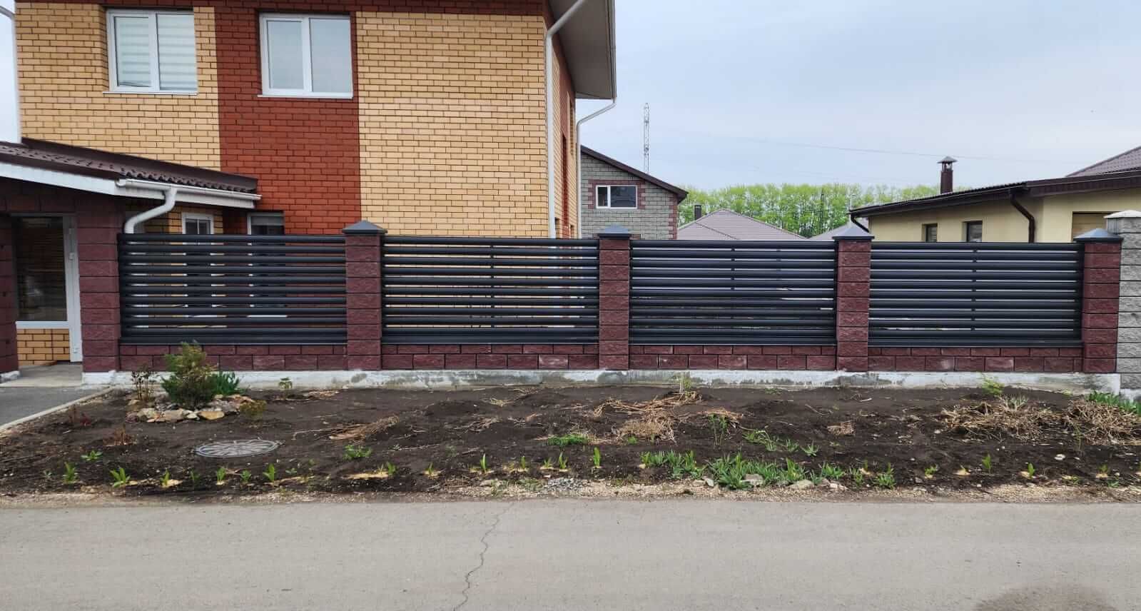 Забор-ранчо из штакетника 21м RAL7024/7024 Серый Графит МАТТЕ фото 8 в Шымкенте