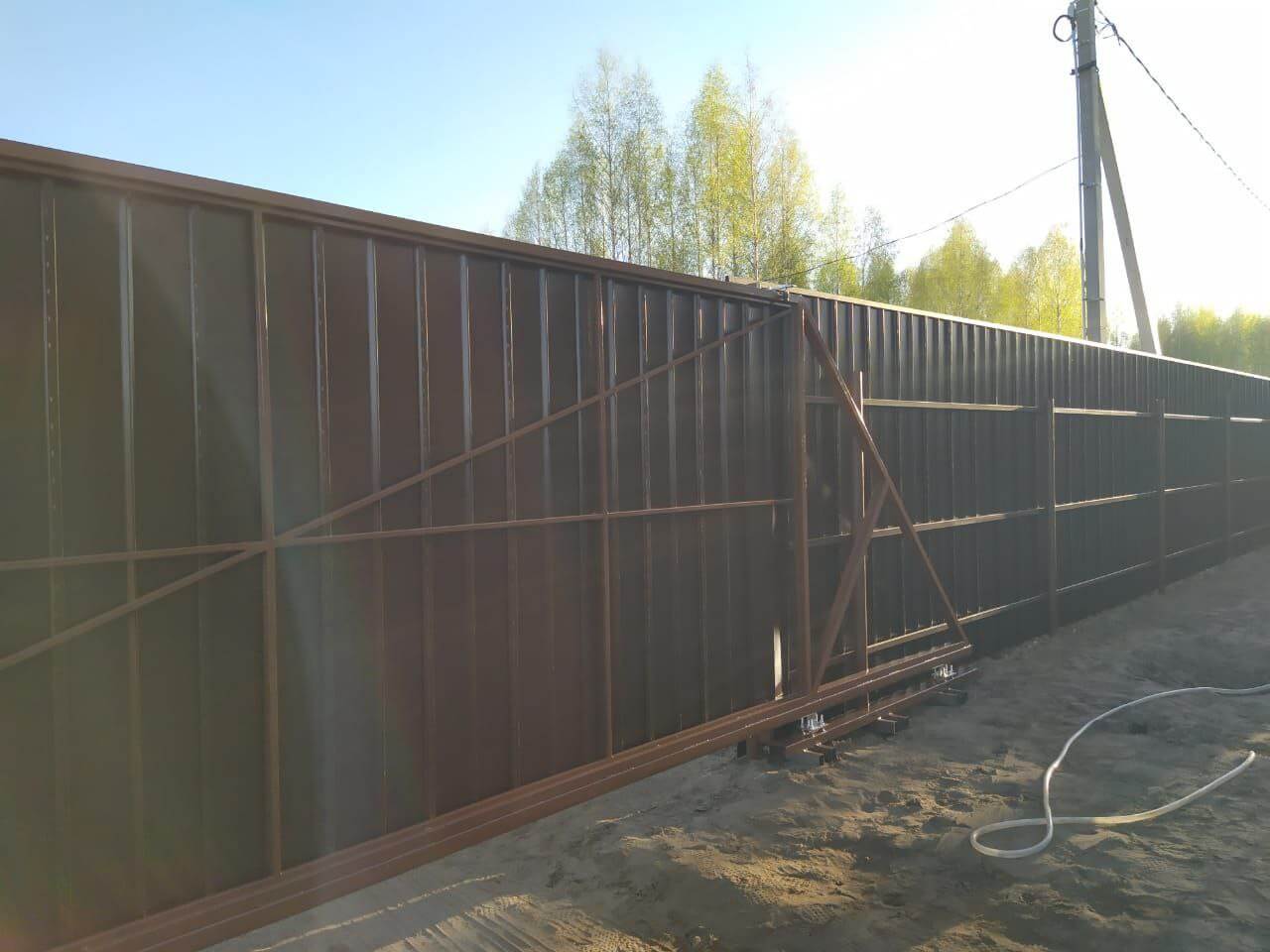 Забор из металлосайдинга ЕВРО-БРУС 25м Темный Каштан 3D Принтек фото 4 в Шымкенте