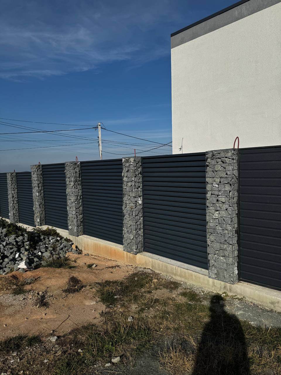 Забор-жалюзи из ламелей ЭКО-Z-US усиленных 36м RAL7024/7024 Серый Графит двусторонний МАТТЕ фото 6 в Шымкенте