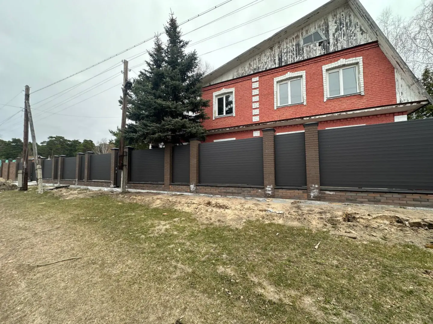 Забор-ранчо из металлического планкена 28м RAL8019 Темный Шоколад МАТТЕ фото 2 в Шымкенте