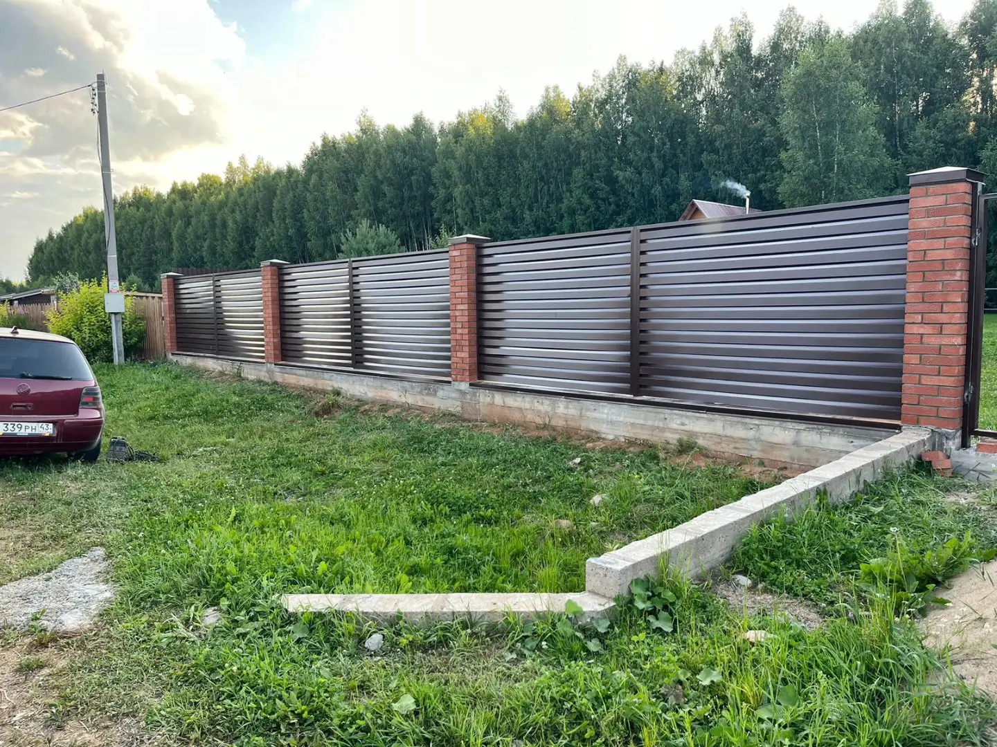 Забор-жалюзи из ламелей Хай-Тек 26м RAL8017/8017 Шоколад двусторонний в Шымкенте